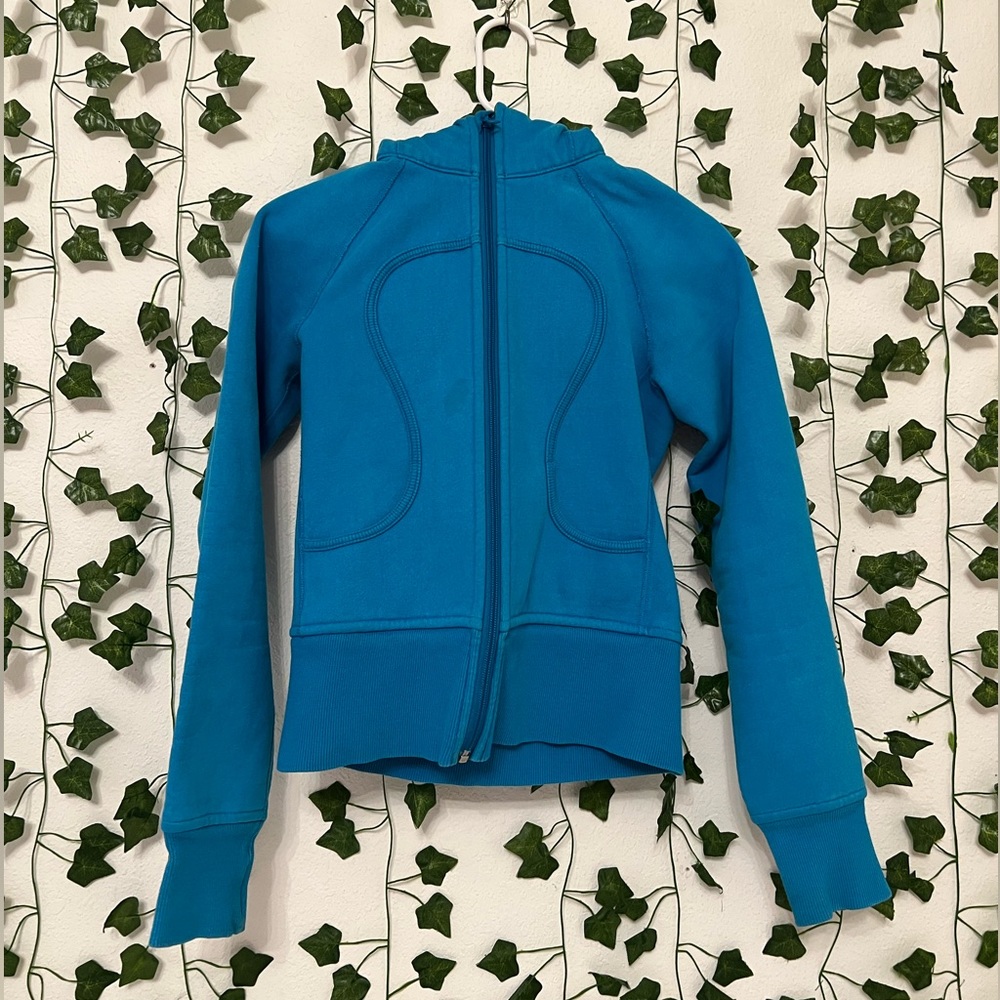 Lululemon vintage scuba size 2